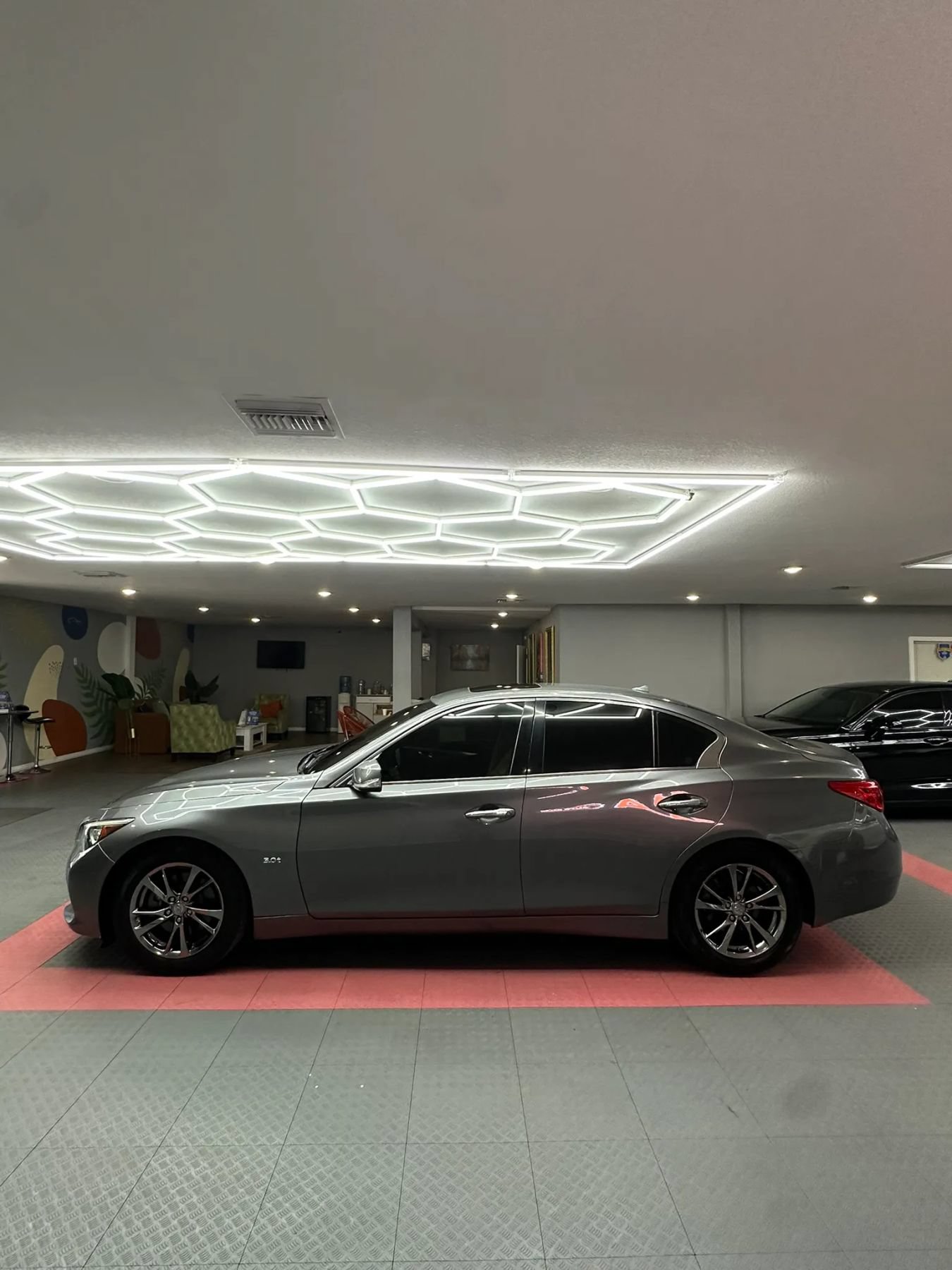 Used 2017 INFINITI Q50 Signature Edition RWD image 3