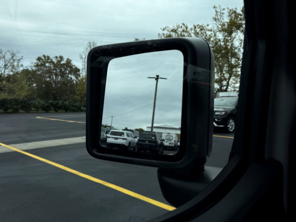 Used 2024 Jeep Gladiator Sport image 14