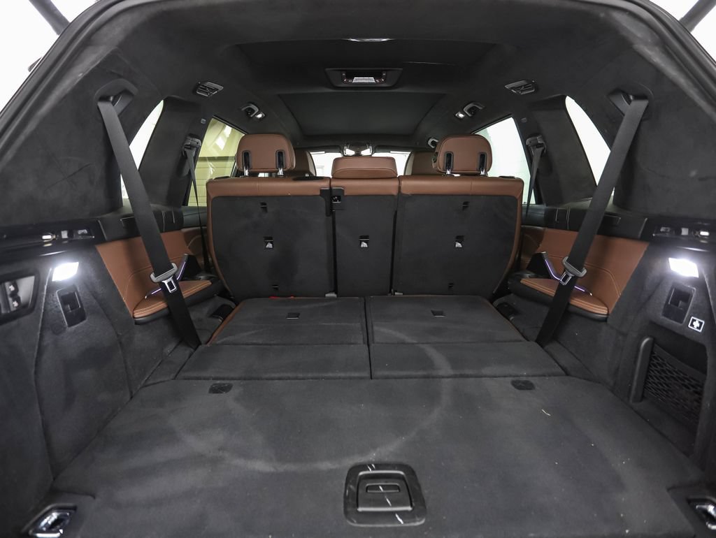 Used 2023 BMW X7 xDrive40i w/ Executive Package AWD/4WD image 27
