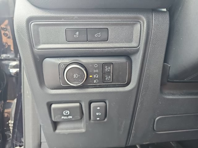 Used 2023 Ford Expedition Limited AWD/4WD image 33