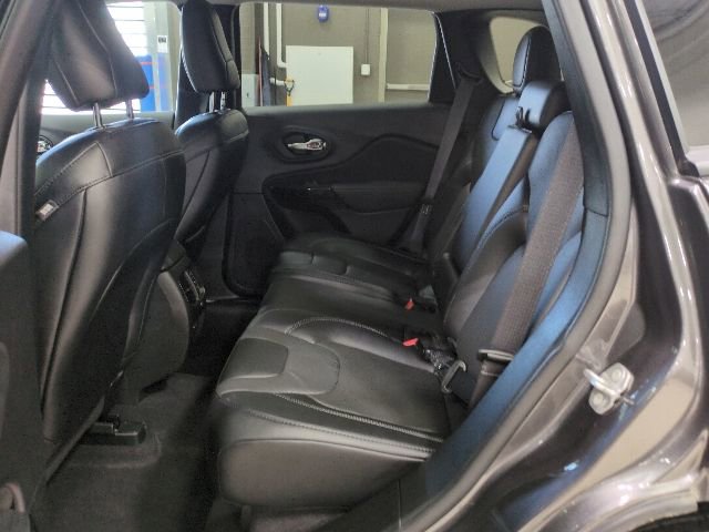 Used 2023 Jeep Cherokee Altitude Lux AWD/4WD image 13