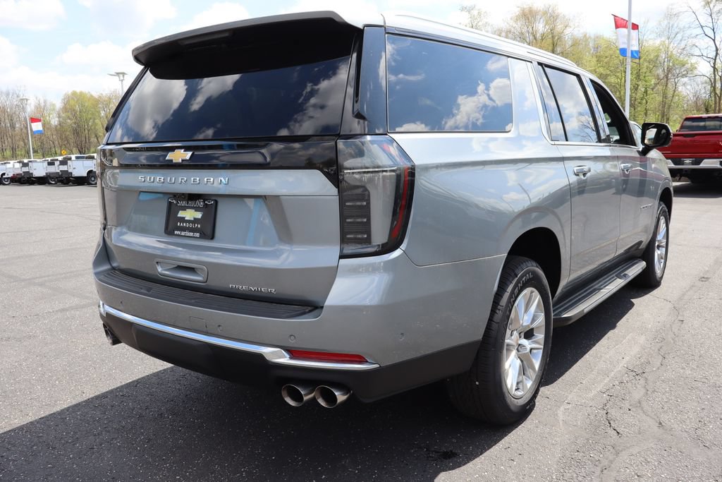 New 2026 Chevrolet Suburban Premier AWD/4WD image 38