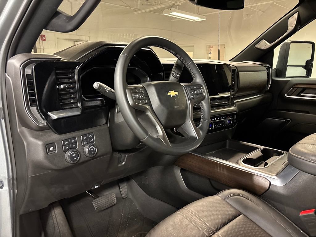 Certified 2024 Chevrolet Silverado 2500 High Country image 28