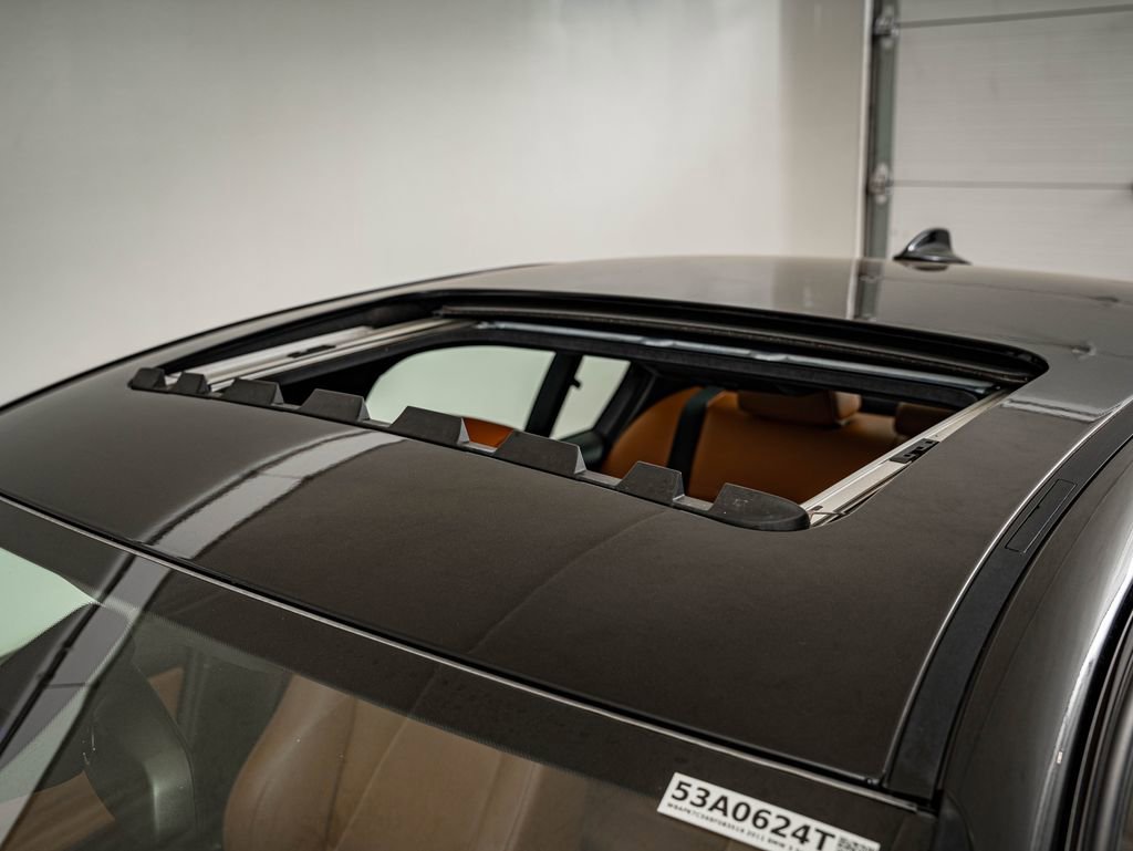 Used 2011 BMW 328i xDrive Sedan image 15