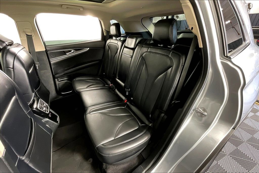 Used 2023 Lincoln Nautilus Reserve image 37