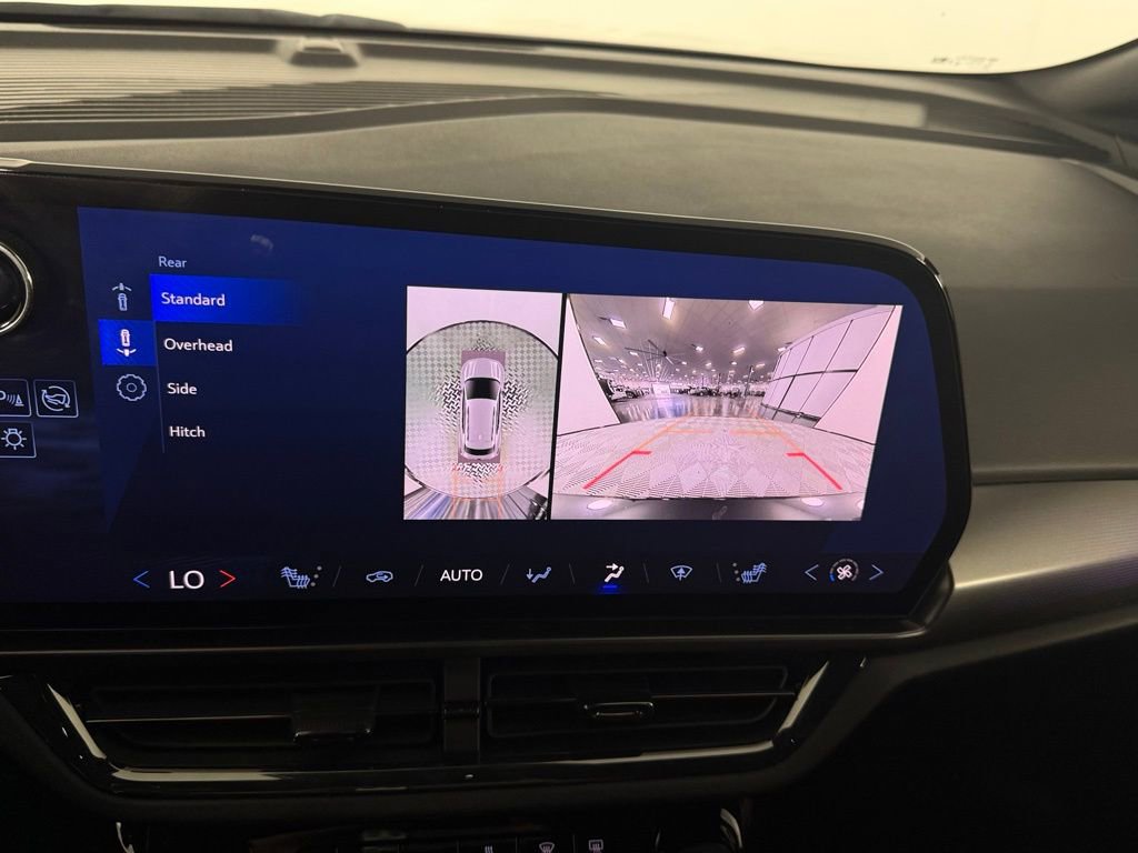 Used 2024 Chevrolet Equinox EV RS image 16