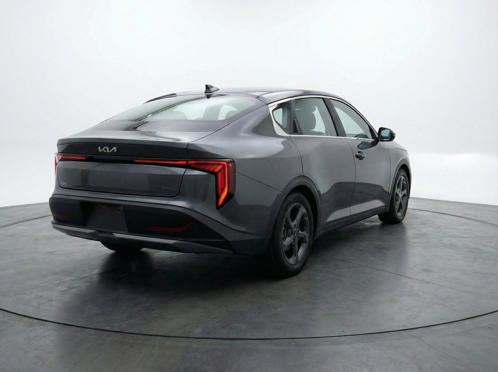 Used 2025 Kia K4 LXS image 9