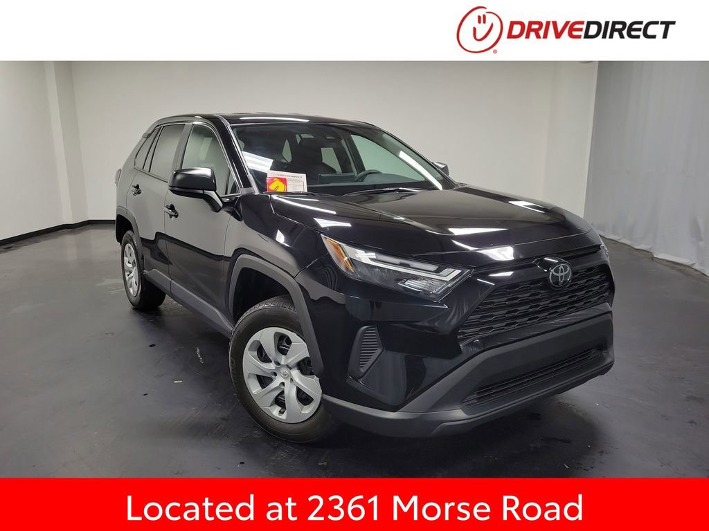 Used 2024 Toyota RAV4 LE image 1