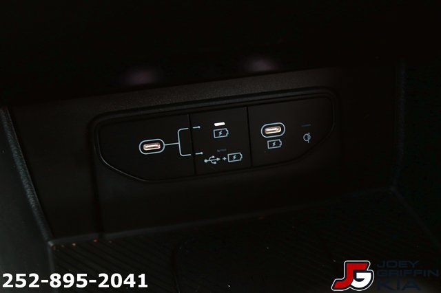 Certified 2026 Kia Sportage SX FWD image 25