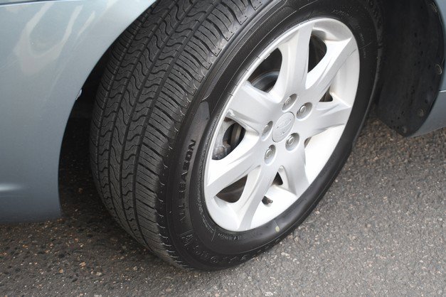 Used 2005 Toyota Avalon XL image 11