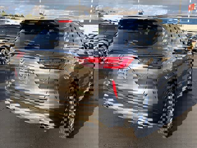 Used 2022 INFINITI QX50 Luxe w/ Cargo Package image 3