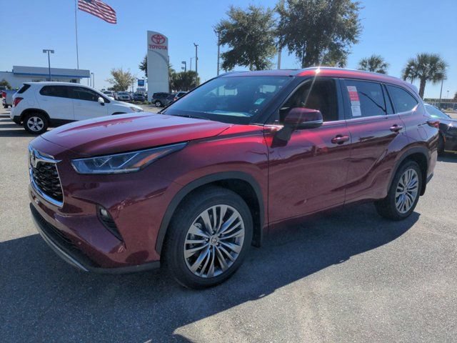 Used 2022 Toyota Highlander Platinum AWD/4WD image 8