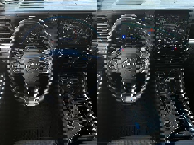 Used 2024 Lexus GX 550 image 12