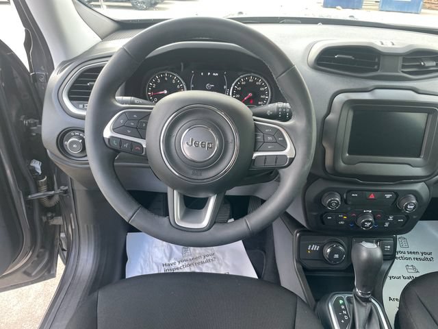 Used 2020 Jeep Renegade Latitude AWD/4WD image 23