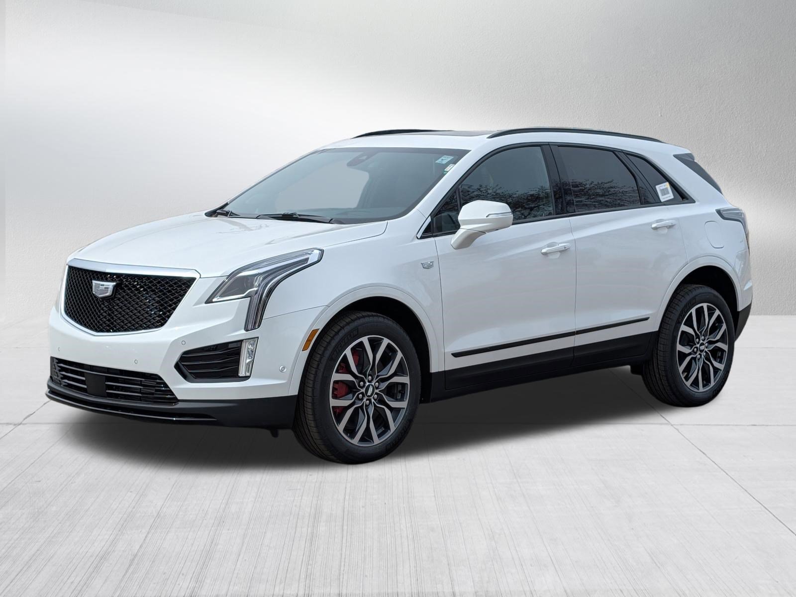 New 2026 Cadillac XT5 Sportv w/ LPO, Onyx Lite Package AWD/4WD image 3