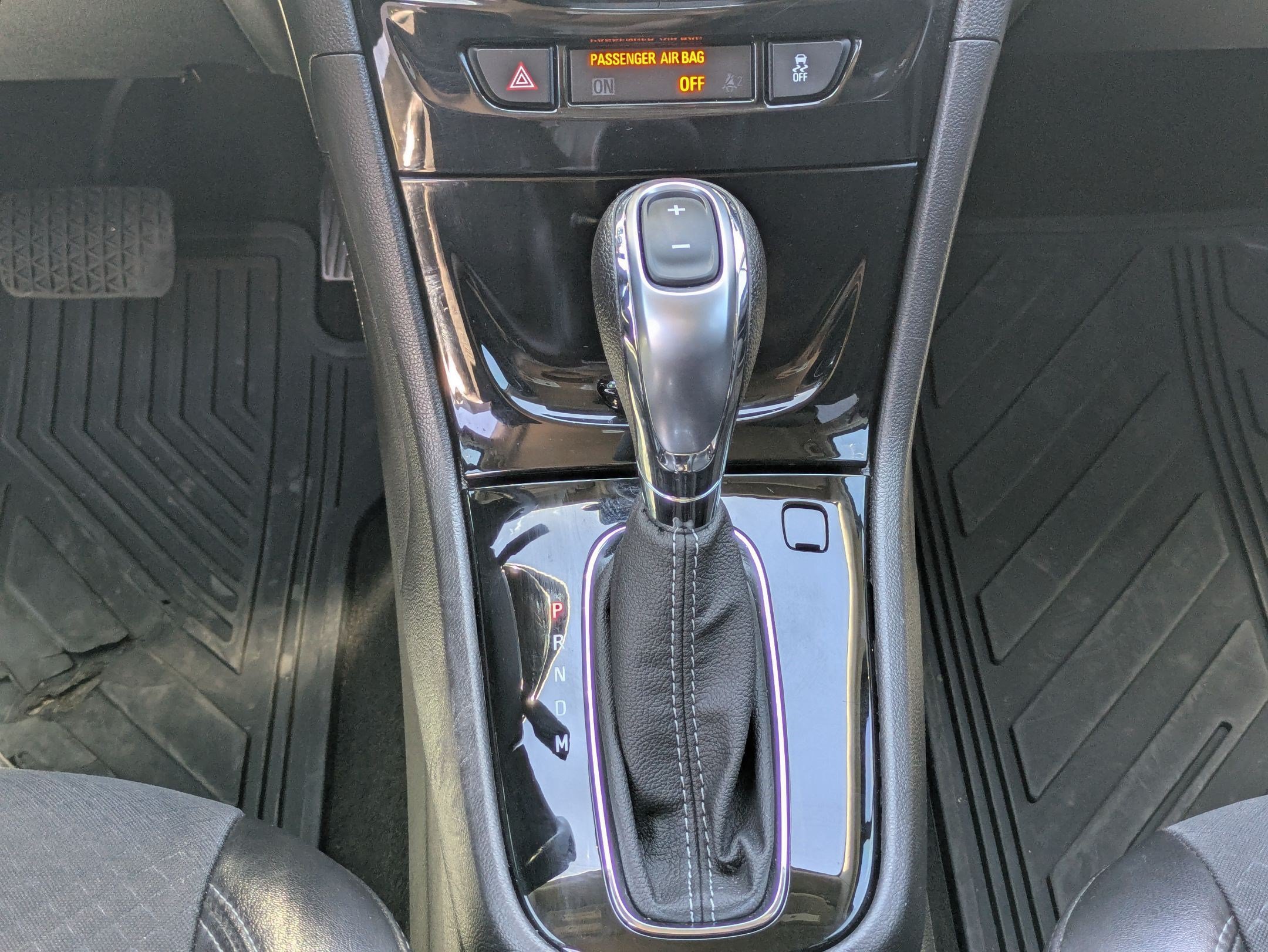Used 2022 Buick Encore Preferred w/ Safety Package AWD/4WD image 25