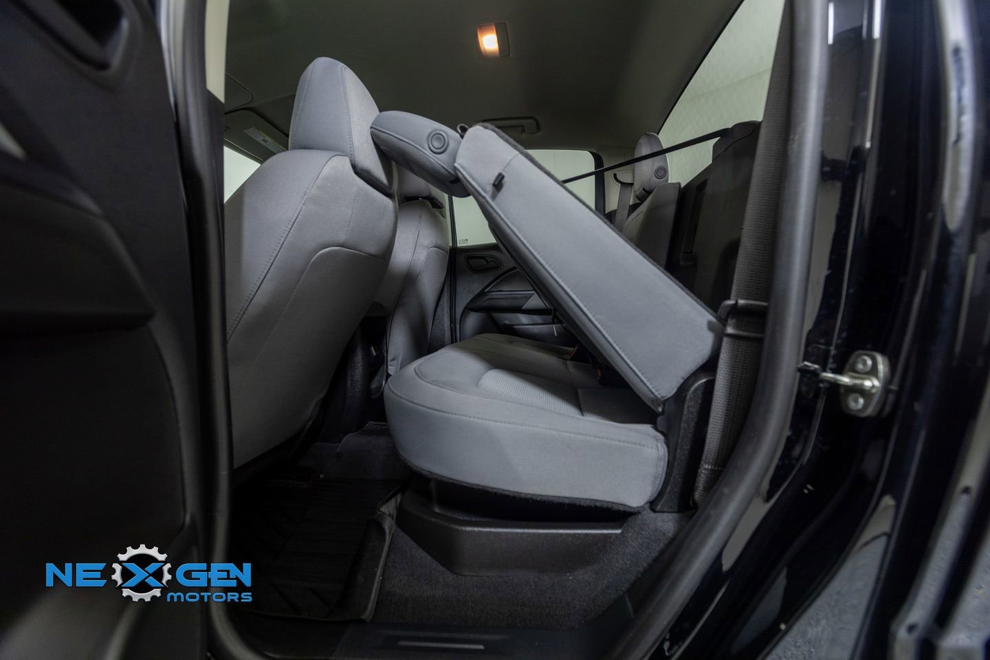 Used 2020 Chevrolet Colorado W/T w/ WT Convenience Package RWD image 29