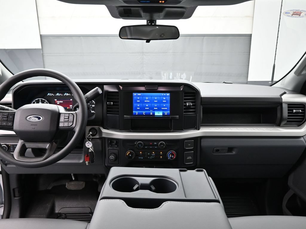 New 2026 Ford F350 XL w/ XL Chrome Package RWD image 22