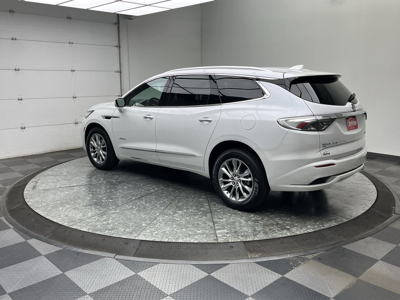 Certified 2023 Buick Enclave Avenir w/ Avenir Technology Package AWD/4WD image 2