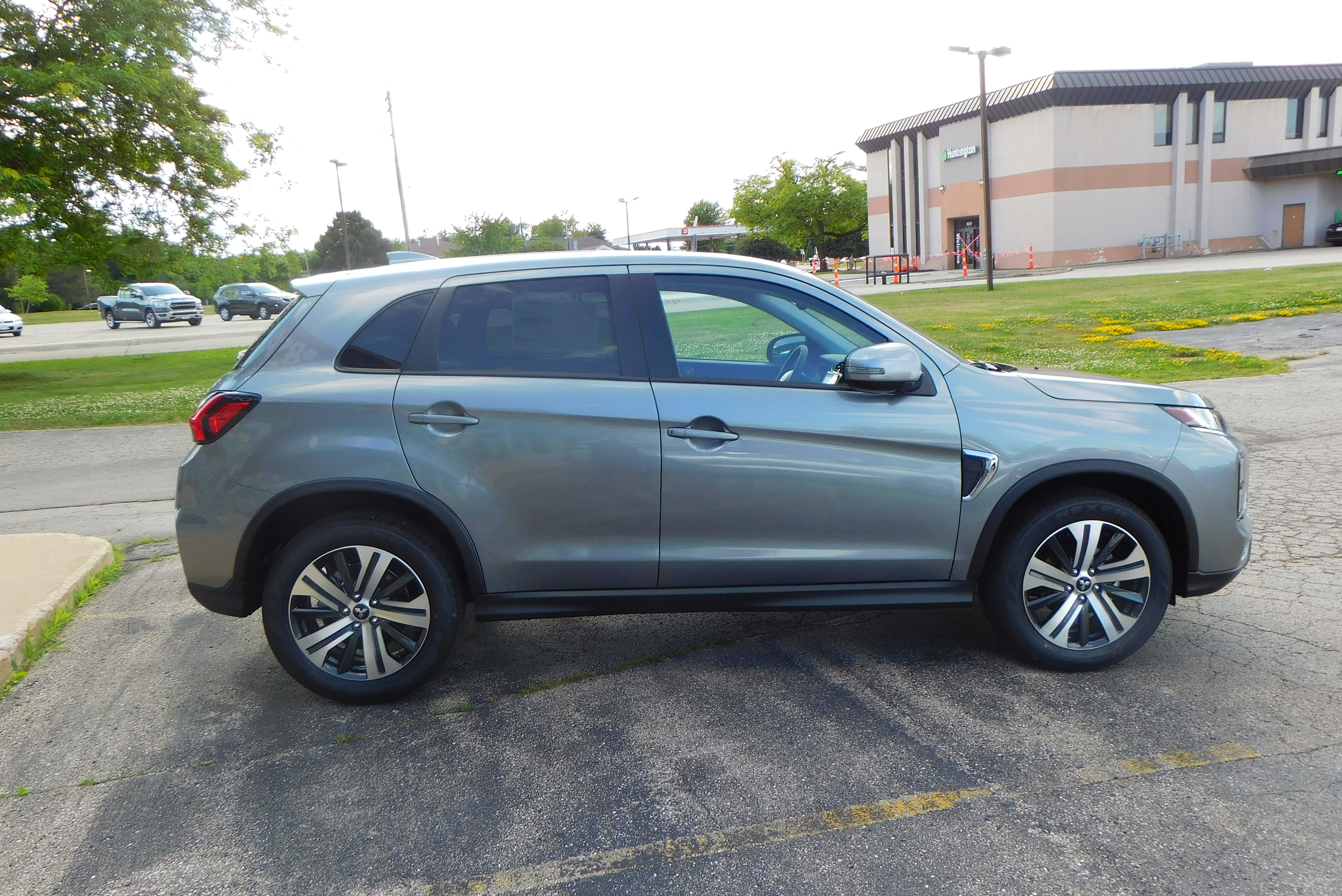 New 2025 Mitsubishi Outlander Sport AWD image 10