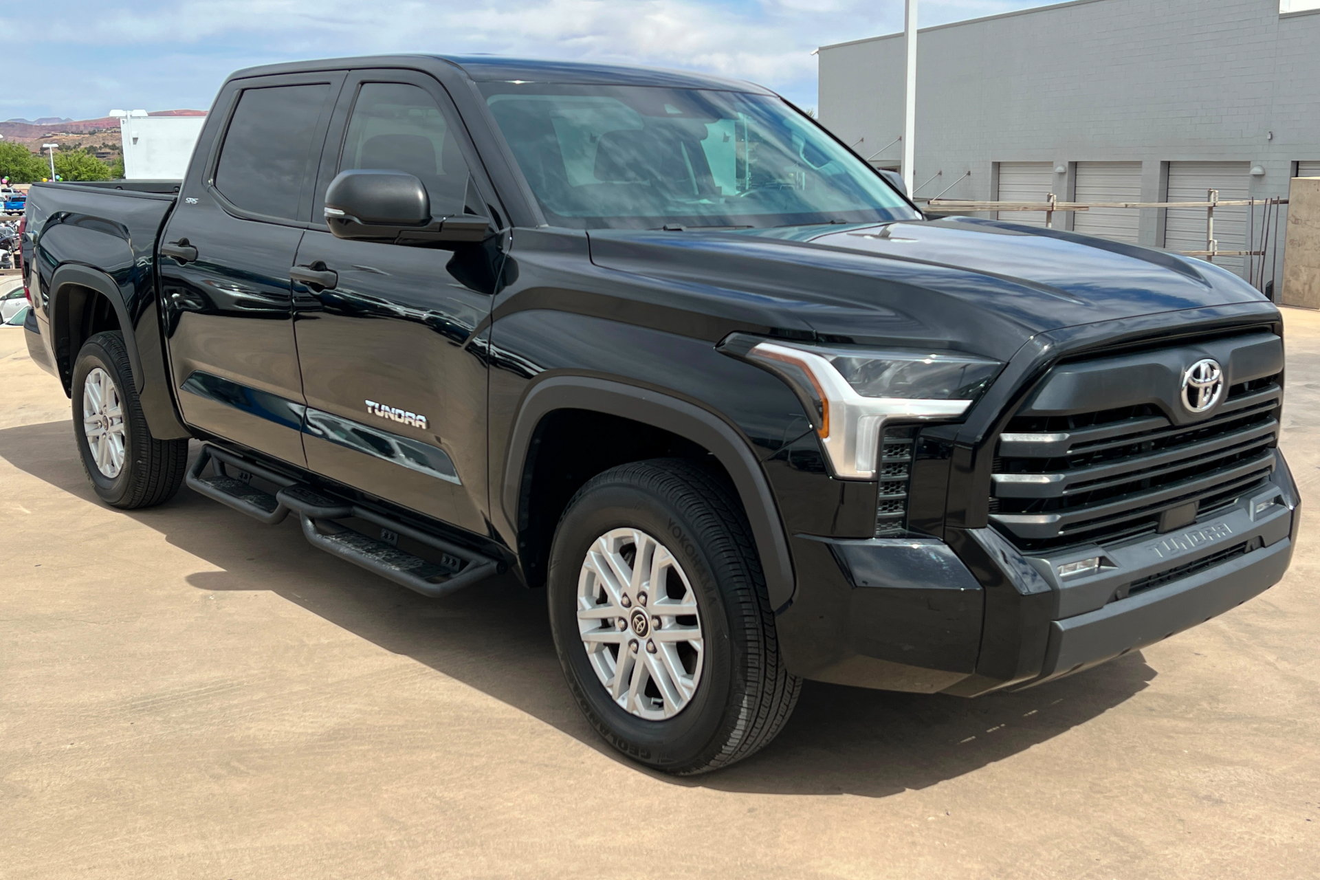 Used 2023 Toyota Tundra SR5 w/ SR5 Convenience Package AWD/4WD image 7