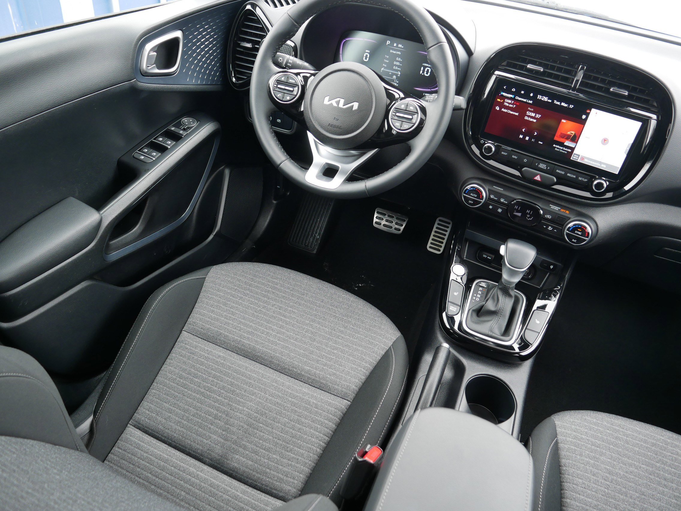 Certified 2024 Kia Soul EX image 9