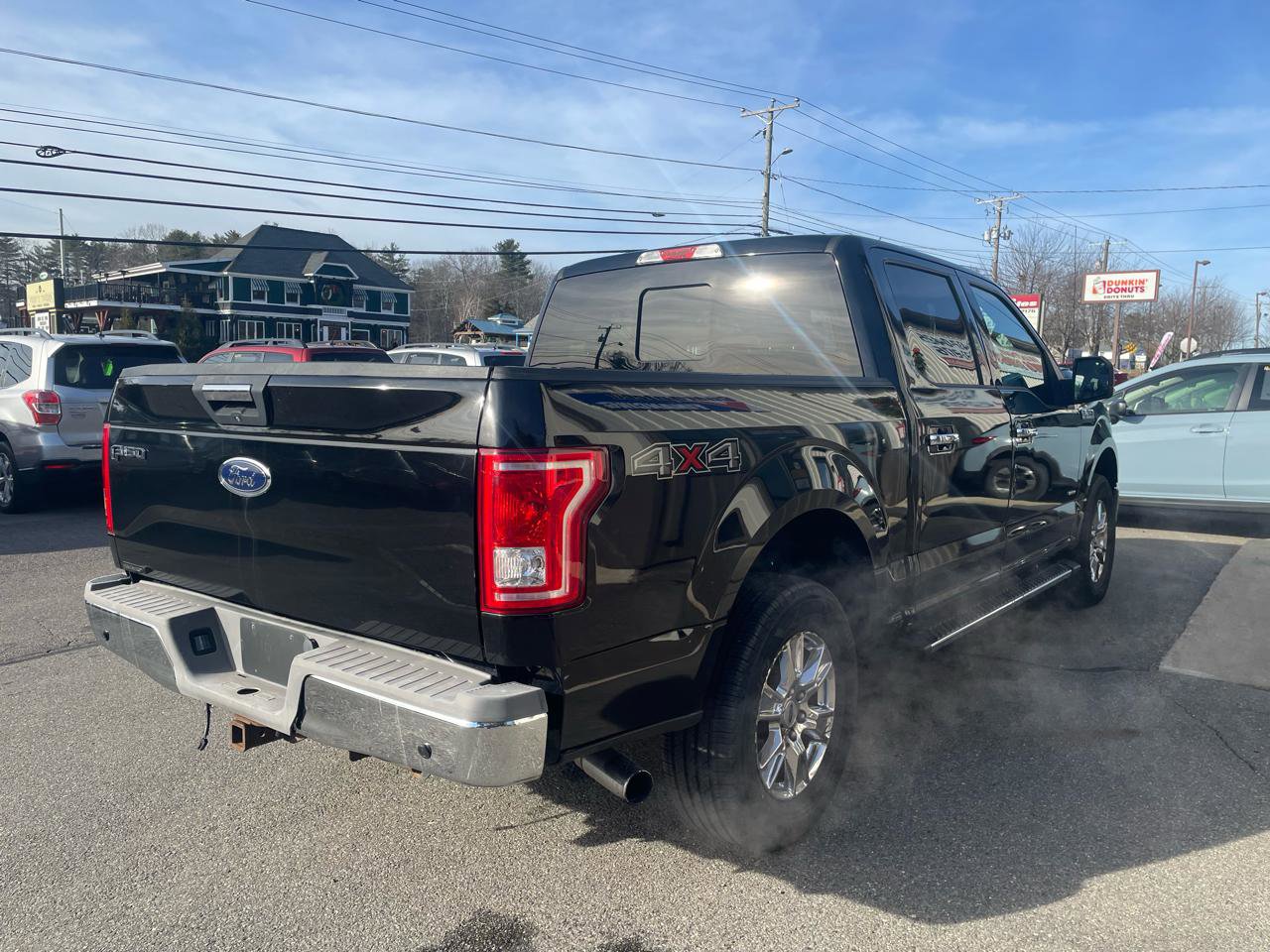Used 2017 Ford F150 XLT w/ Equipment Group 302A Luxury image 4