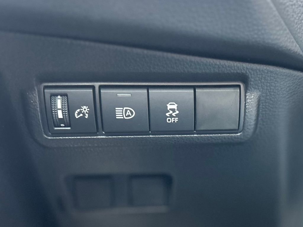 New 2026 Toyota Corolla Cross LE w/ Moonroof Package image 19