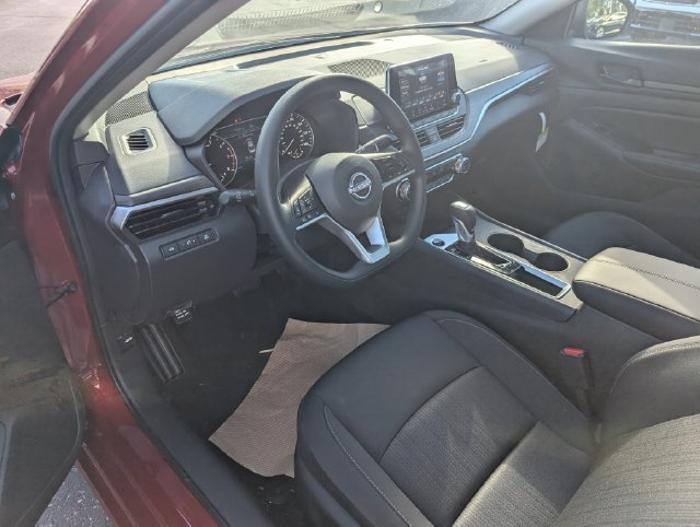 New 2026 Nissan Altima 2.5 SV FWD image 17