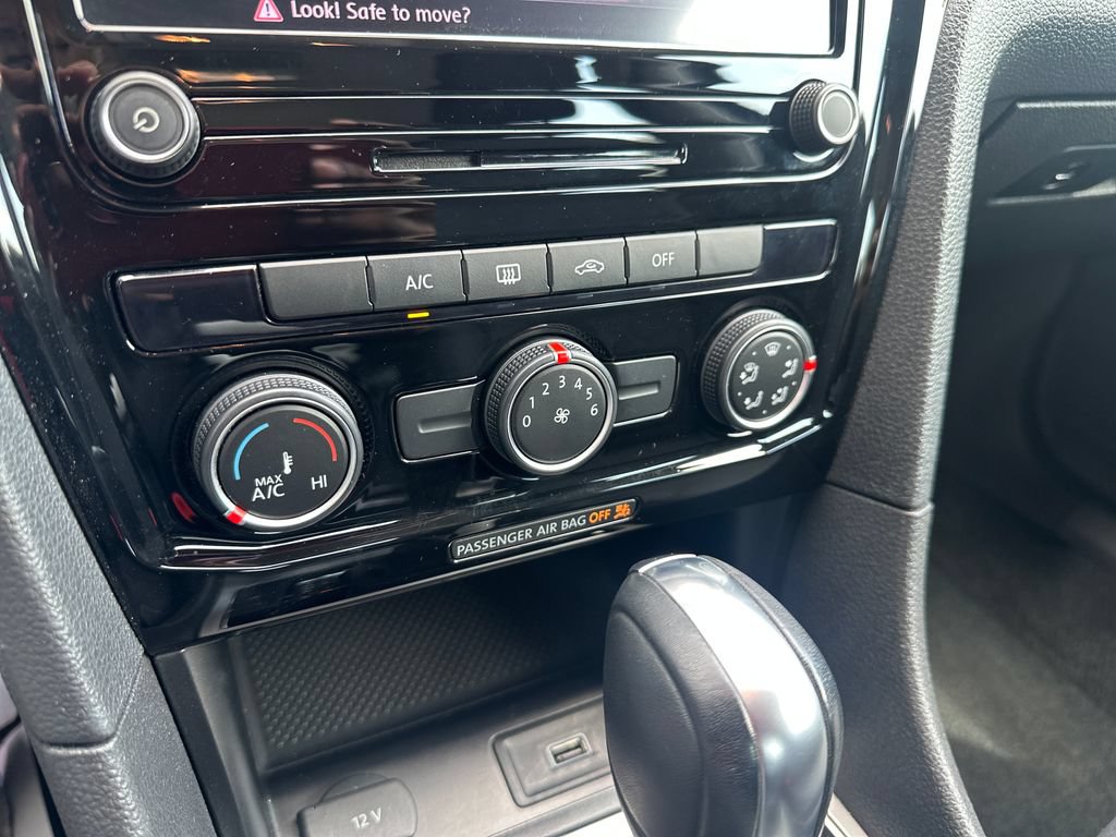 Certified 2021 Volkswagen Passat 2.0T S FWD image 16