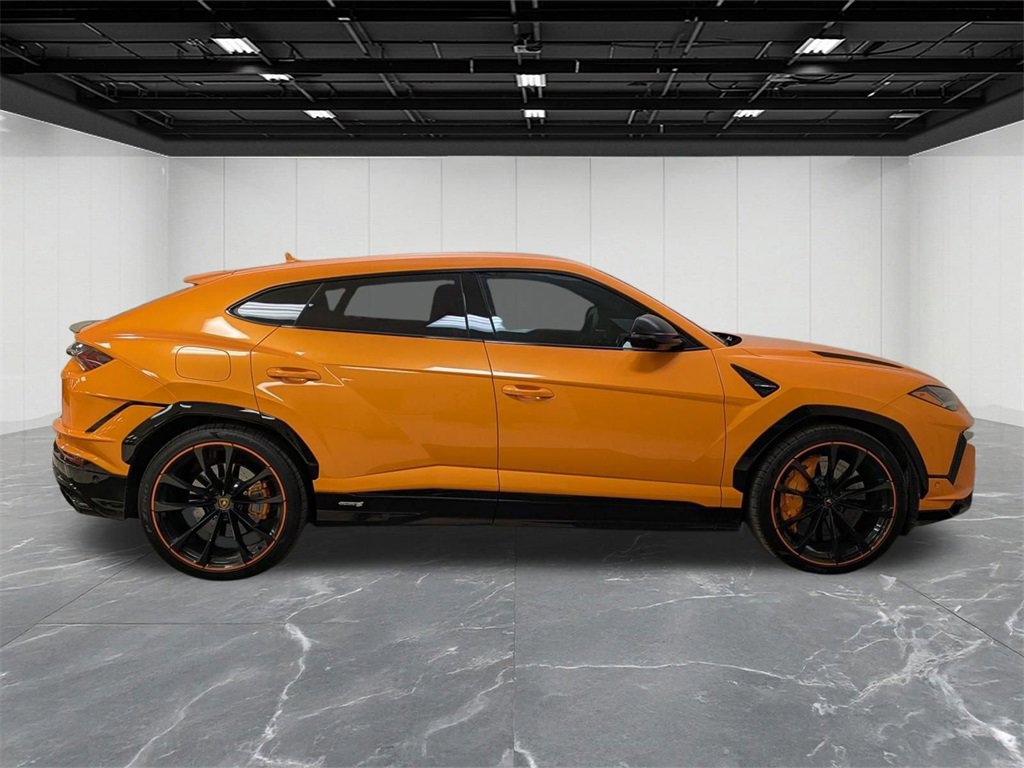 Used 2024 Lamborghini Urus S image 11