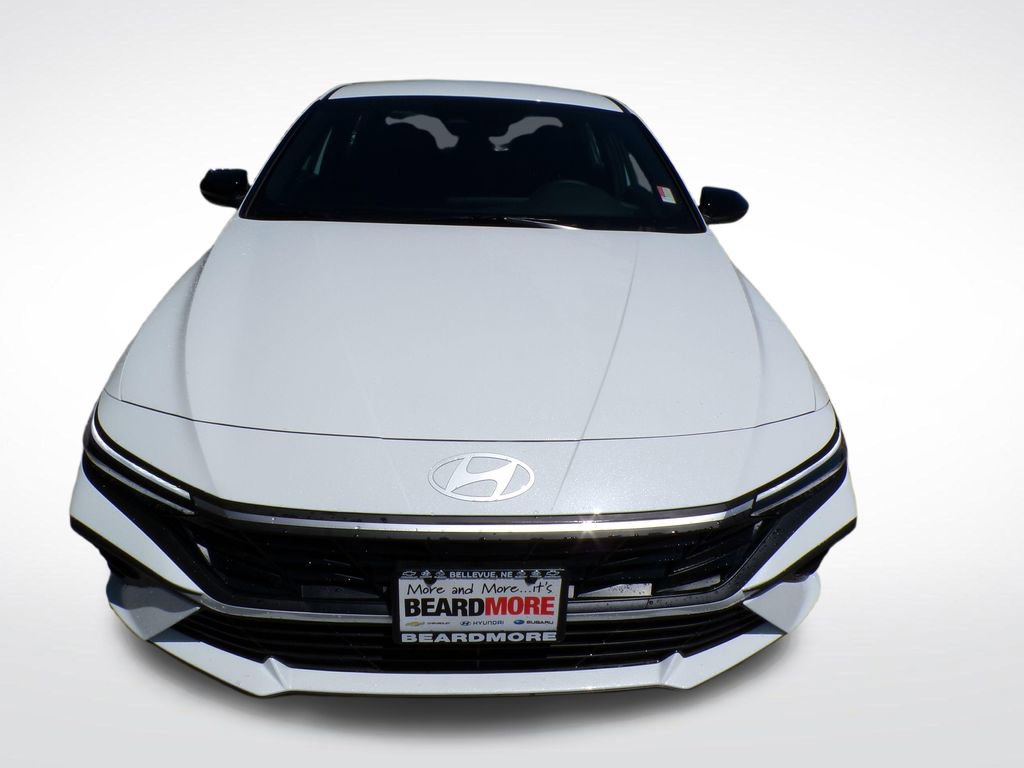 New 2026 Hyundai Elantra Sport FWD image 11