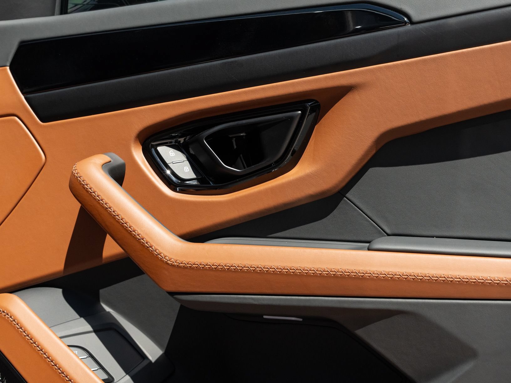 Used 2026 Lamborghini Urus Performante AWD/4WD image 46