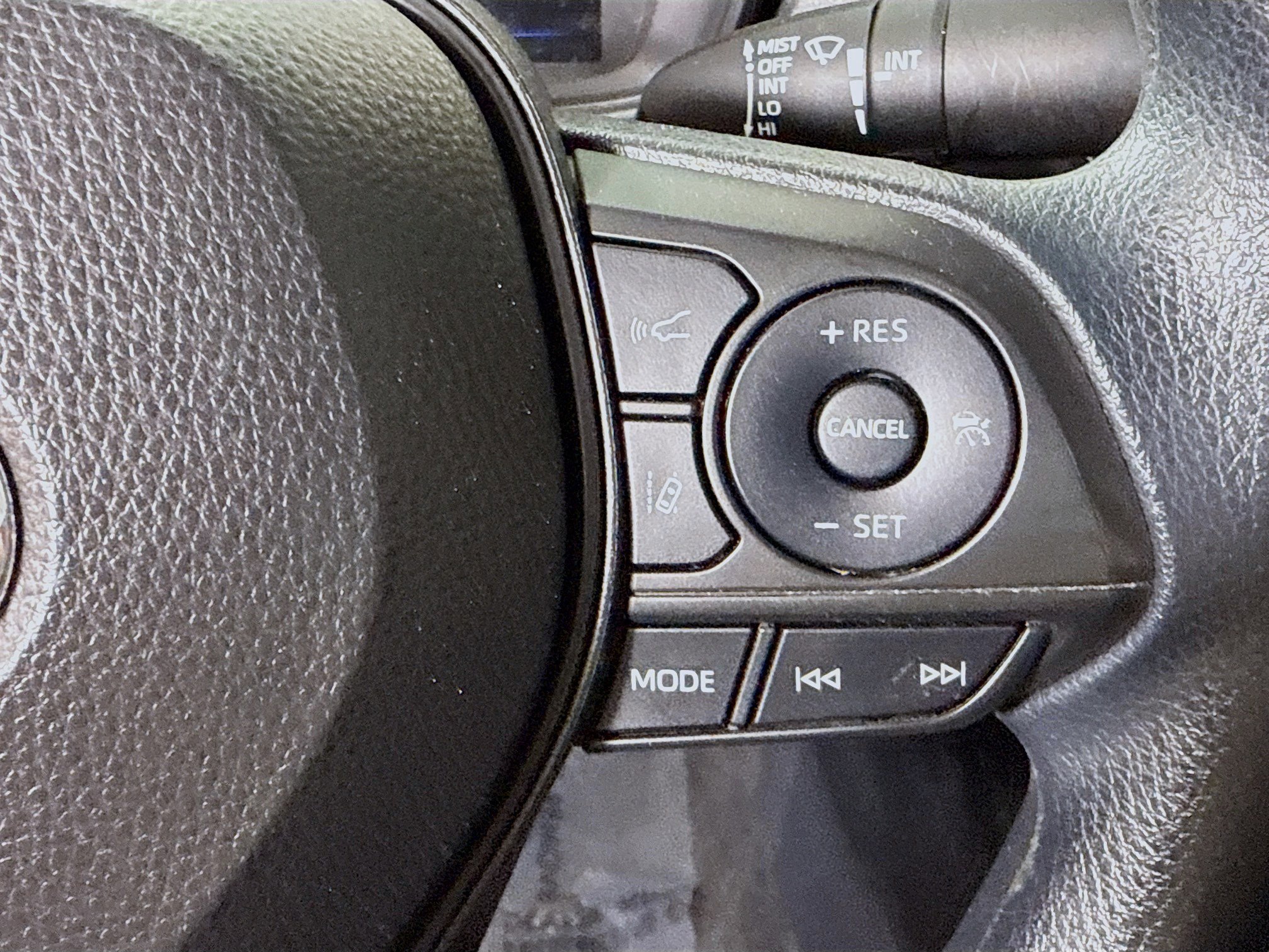 Used 2022 Toyota Corolla LE image 15