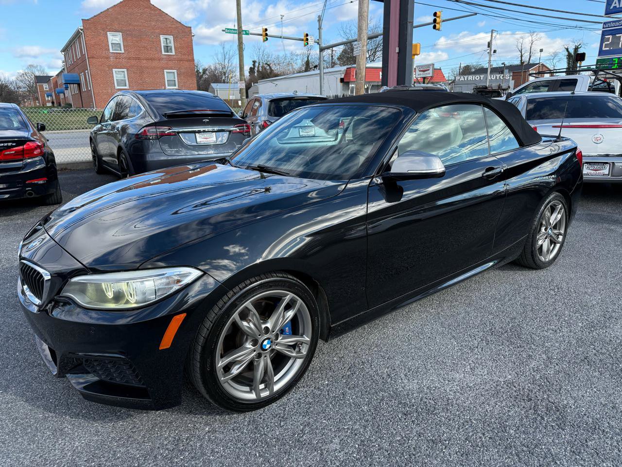 Used 2015 BMW M235i Convertible RWD image 12