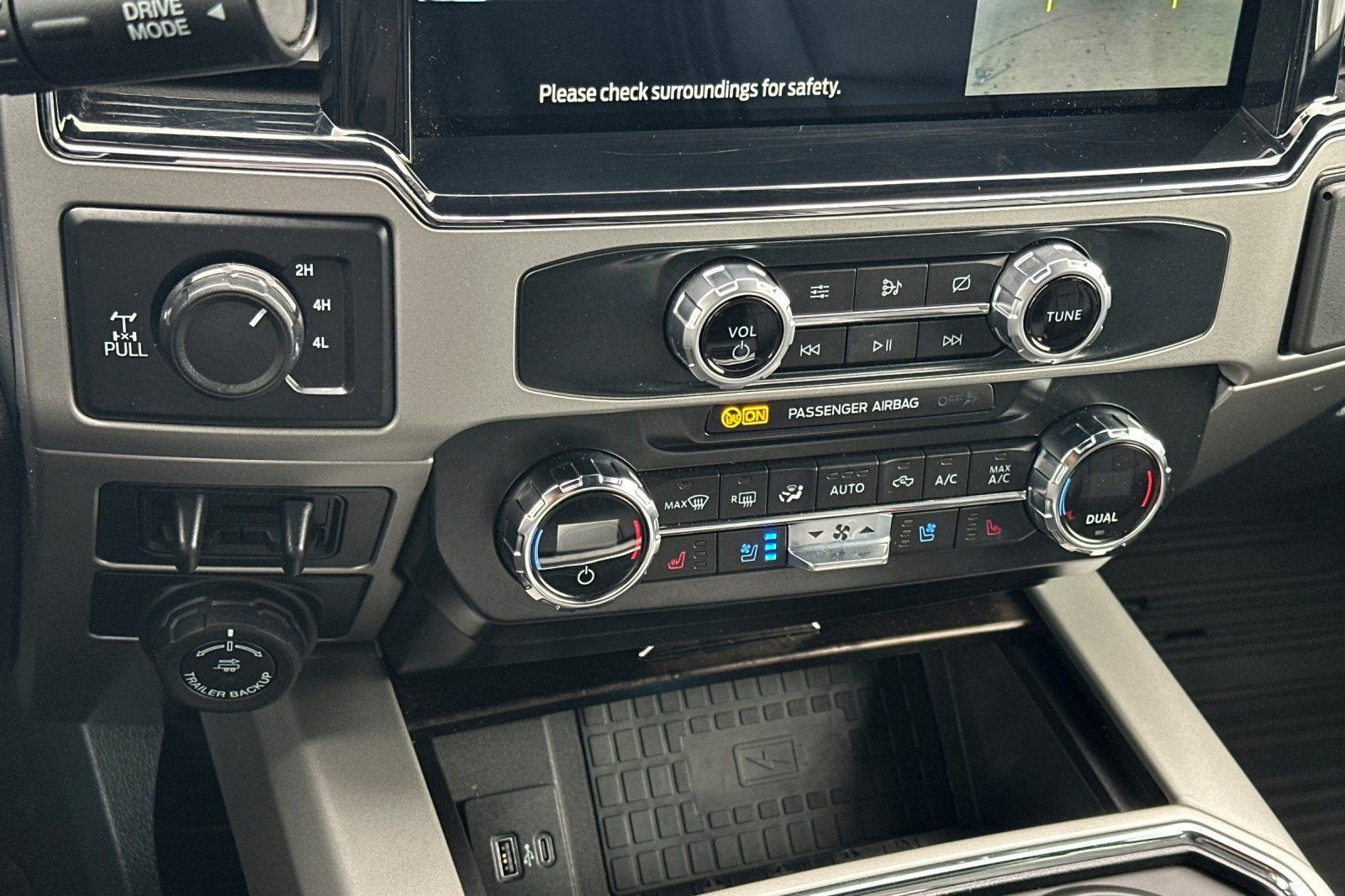 Used 2022 Ford F250 Lariat w/ Tremor Off-Road Package image 20