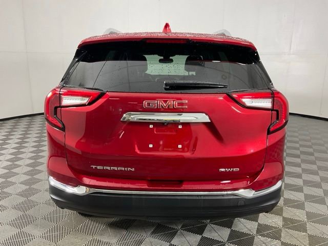 Used 2024 GMC Terrain SLT image 5