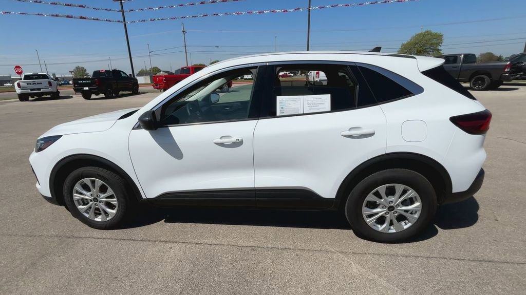 Used 2024 Ford Escape Active image 5