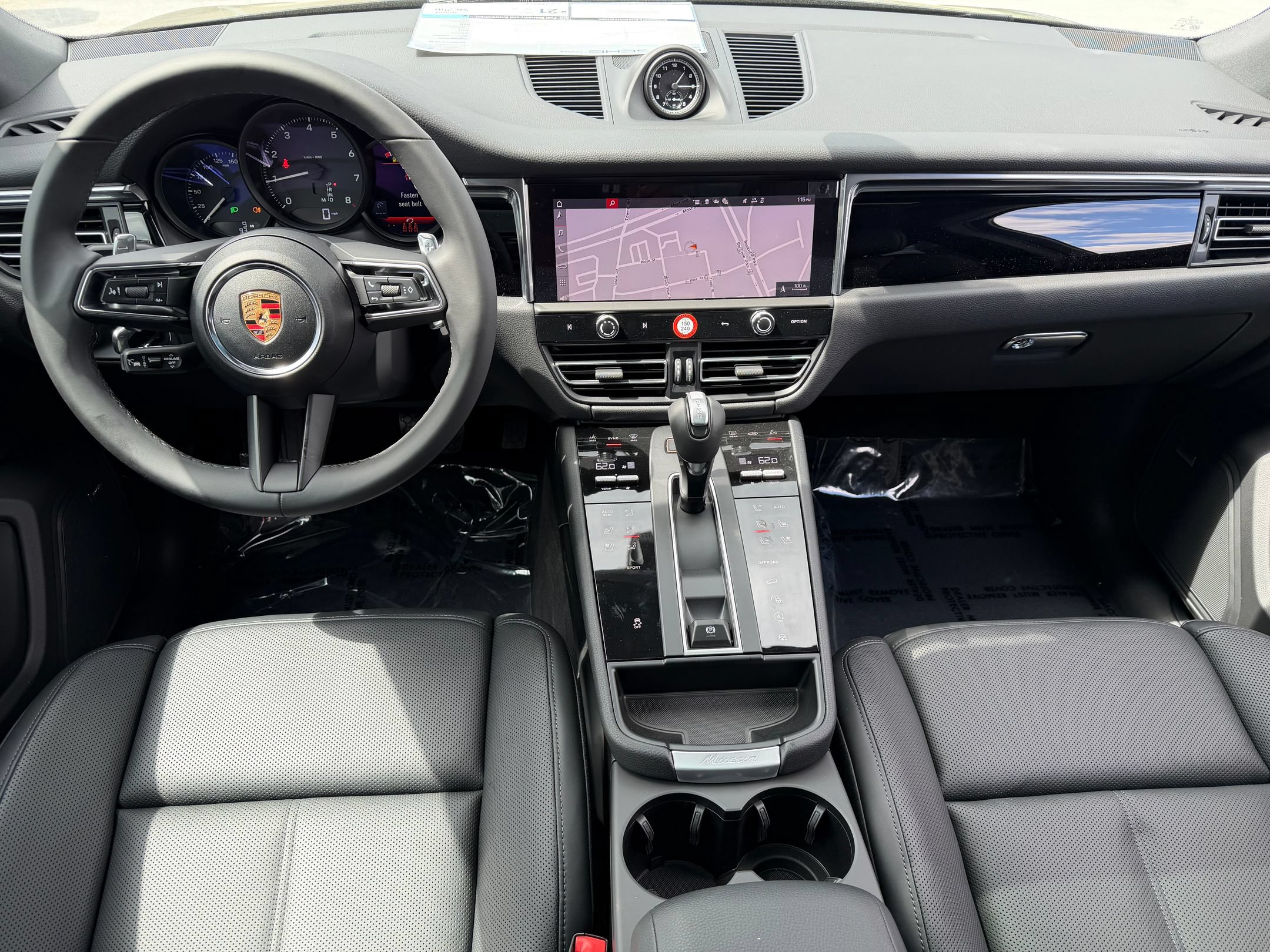 Used 2026 Porsche Macan AWD/4WD image 22