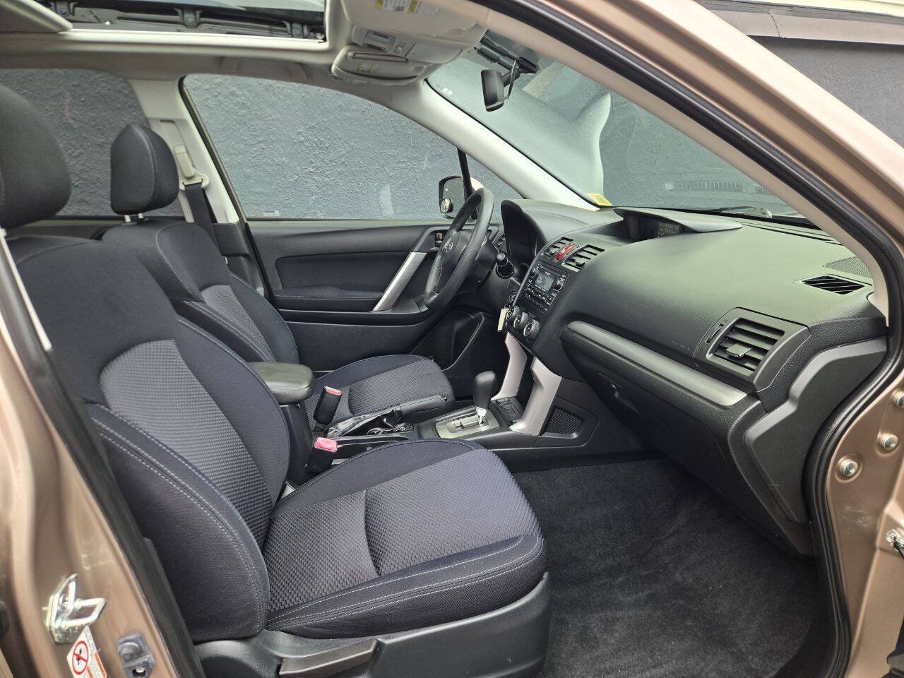 Used 2015 Subaru Forester 2.5i Premium w/ All-Weather Package AWD/4WD image 12