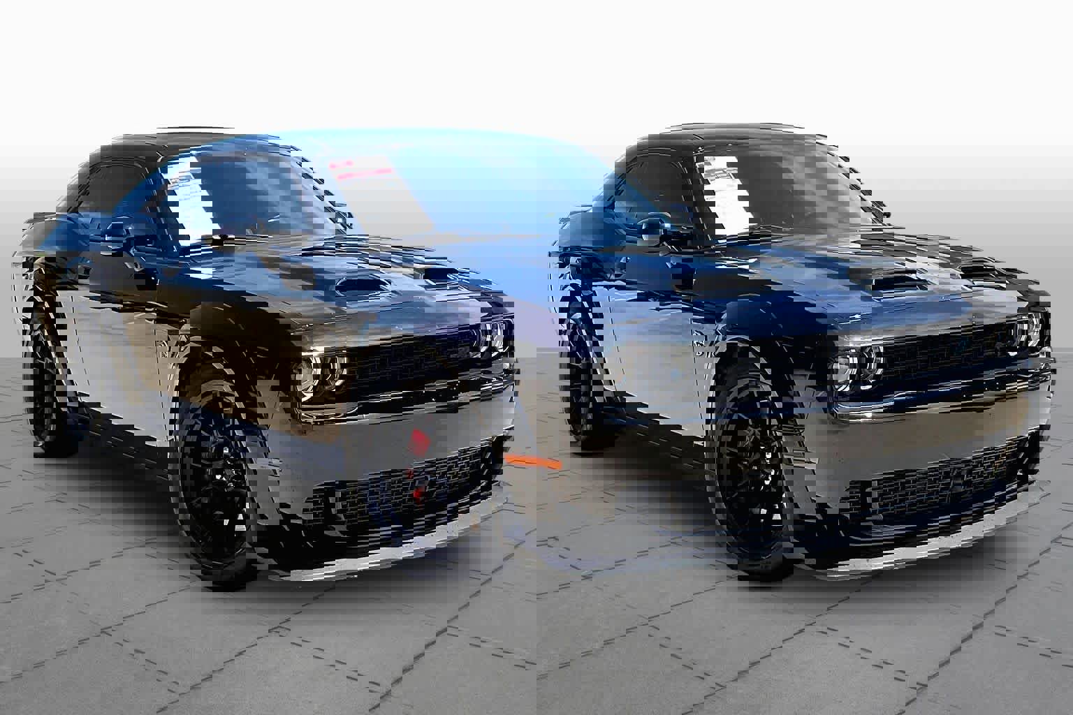 Used 2023 Dodge Challenger SRT Hellcat image 3