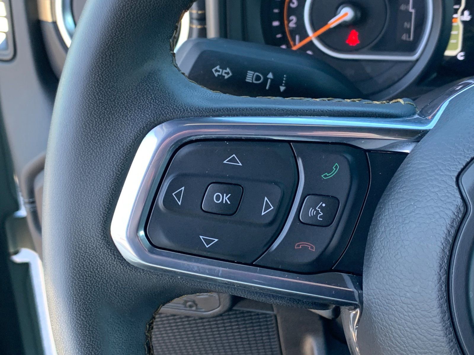 Used 2024 Jeep Wrangler Sahara w/ Technology Group image 27