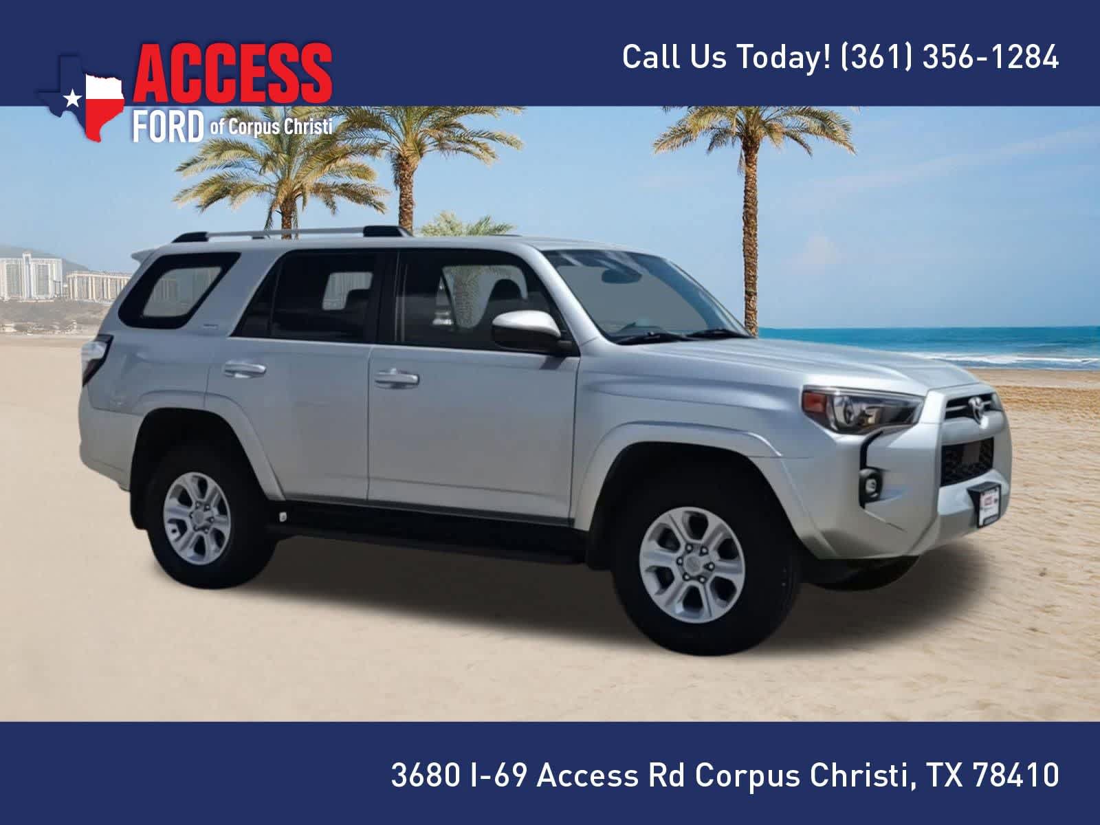 Used 2022 Toyota 4Runner SR5 AWD/4WD image 2