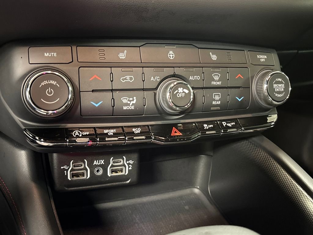 Used 2025 Dodge Durango GT w/ Blacktop Package image 41