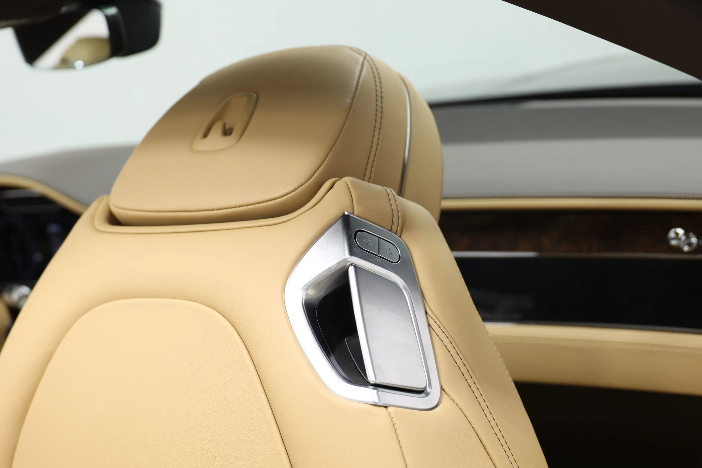 Used 2021 Bentley Continental GT image 82