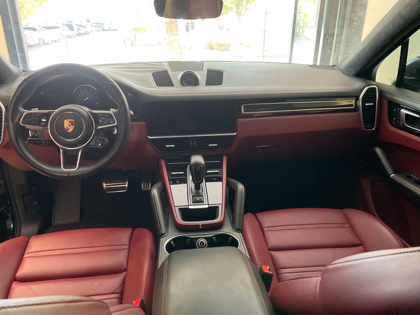 Used 2022 Porsche Cayenne GTS w/ Premium Package Plus AWD/4WD image 9