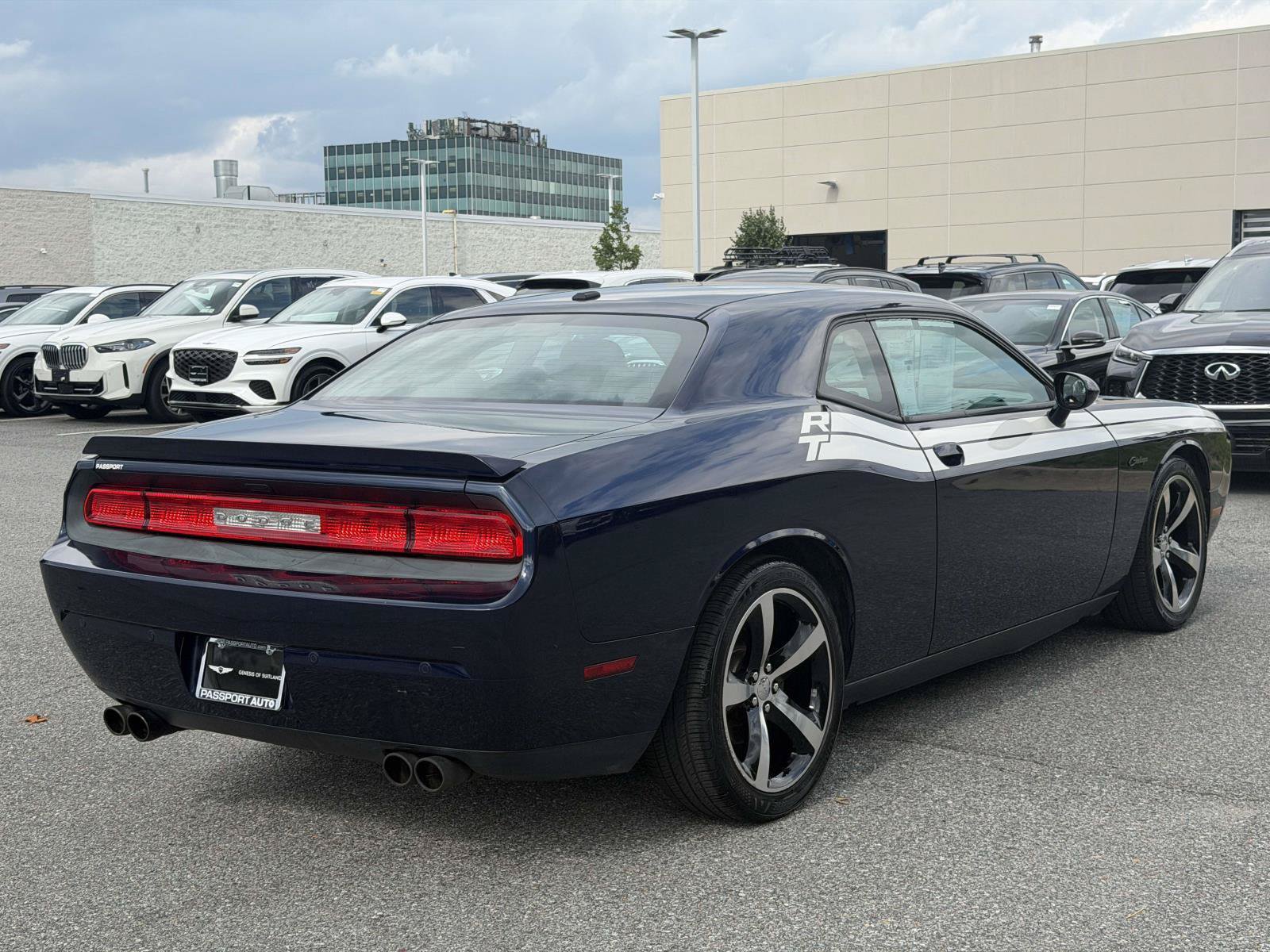 Used 2014 Dodge Challenger R/T RWD image 5