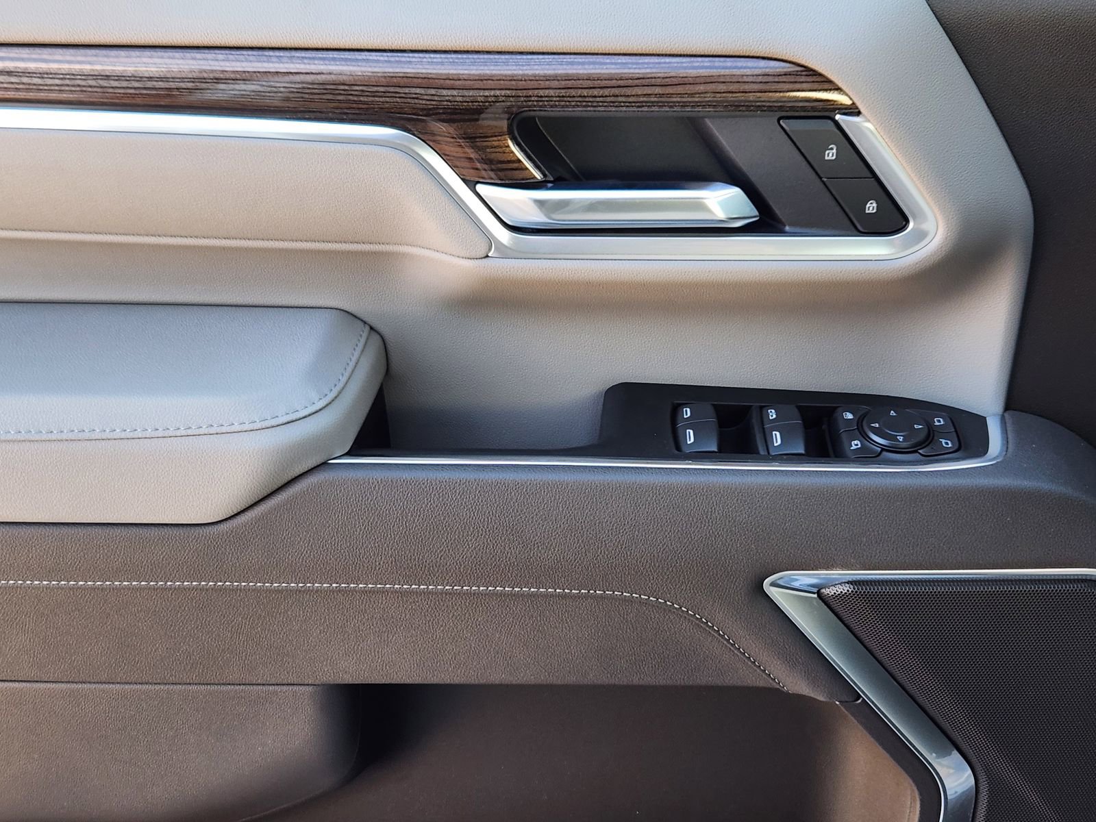 New 2026 Chevrolet Silverado 2500 LT w/ Z71 Chrome Sport Edition image 20