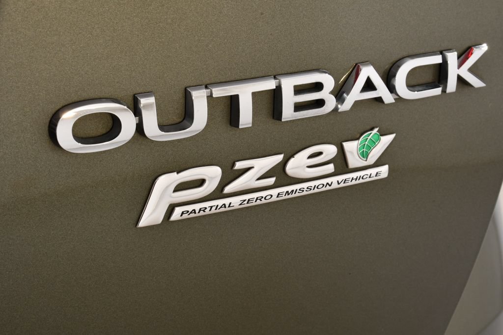 Used 2017 Subaru Outback 2.5i Limited w/ Popular Package #5 AWD/4WD image 21