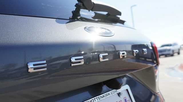 Used 2025 Ford Escape ST-Line AWD/4WD image 12